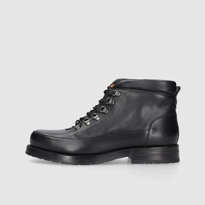 Heinrich Dinkelacker: Luxuriöse Herrenschuhe