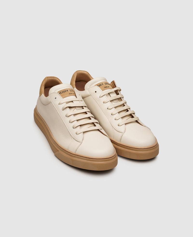 Travis S Weiß 40 - Main Image