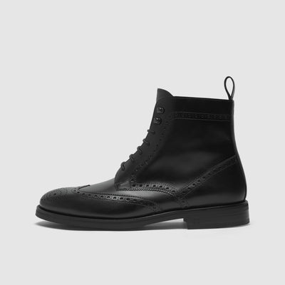 Herren-Stiefel mit Lochmuster